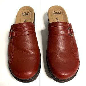 Clark’s Collection Ladies Leather Clogs. Size 10